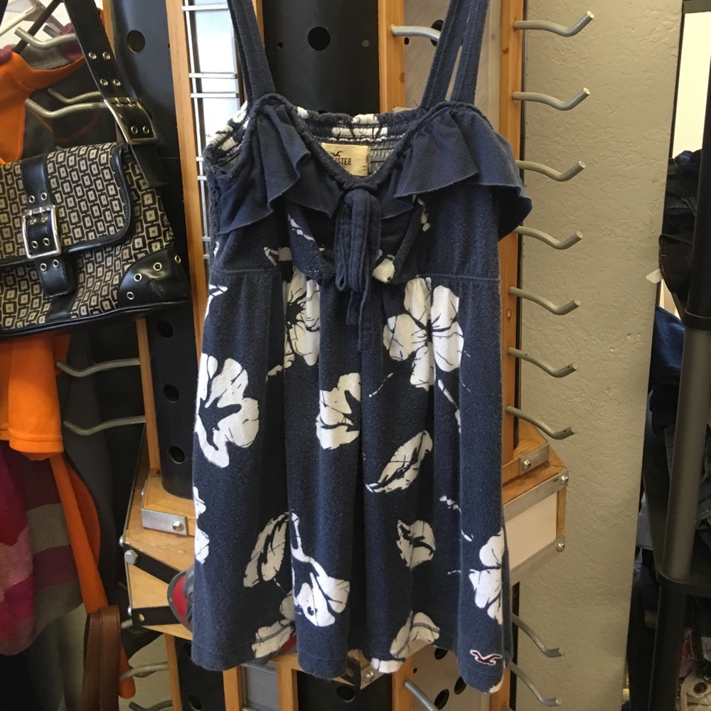 Hollister tank tops and t shirts